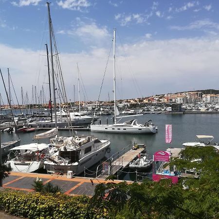 Appartement 1Ere Ligne Vue Port Avec Balcon, Piscine Agde Bagian luar foto