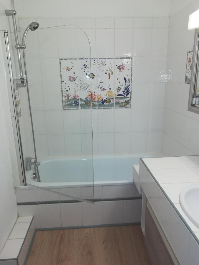 Appartement 1Ere Ligne Vue Port Avec Balcon, Piscine Agde Bagian luar foto