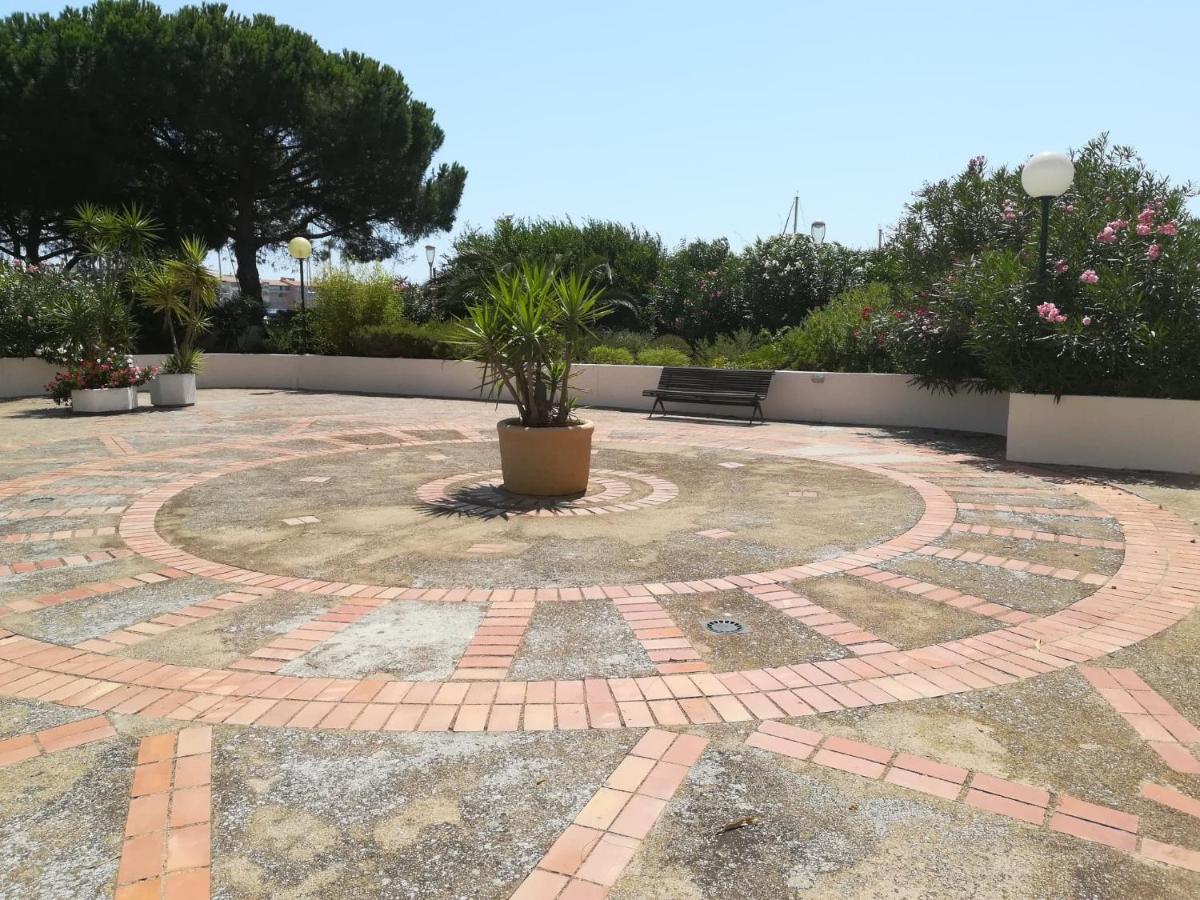 Appartement 1Ere Ligne Vue Port Avec Balcon, Piscine Agde Bagian luar foto