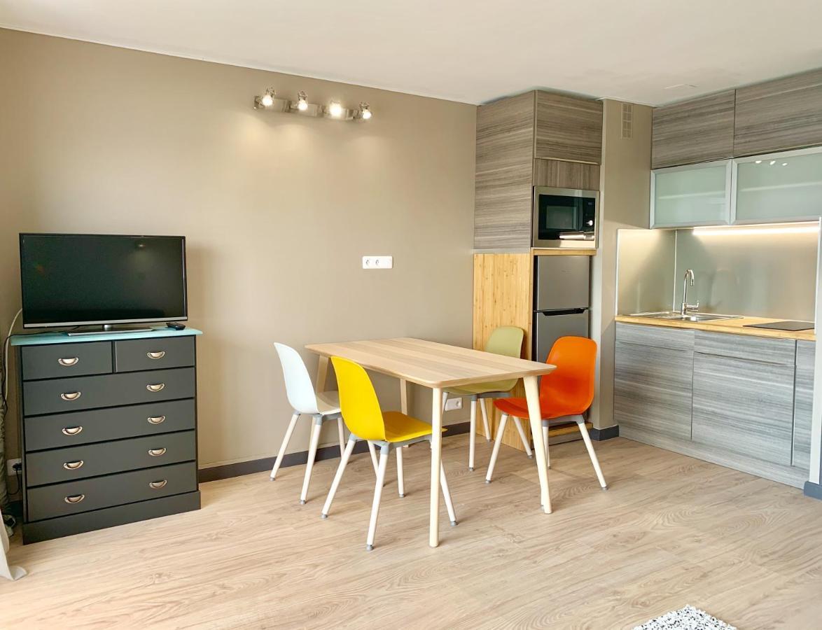 Appartement 1Ere Ligne Vue Port Avec Balcon, Piscine Agde Bagian luar foto